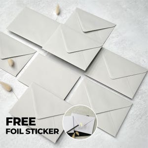Lichtgrijze enveloppen C6, 5 x 7 of C5, luxe rookhuwelijksuitnodigingenenvelop, save the dates of RSVP A6-A5-enveloppen, gratis foliestickers