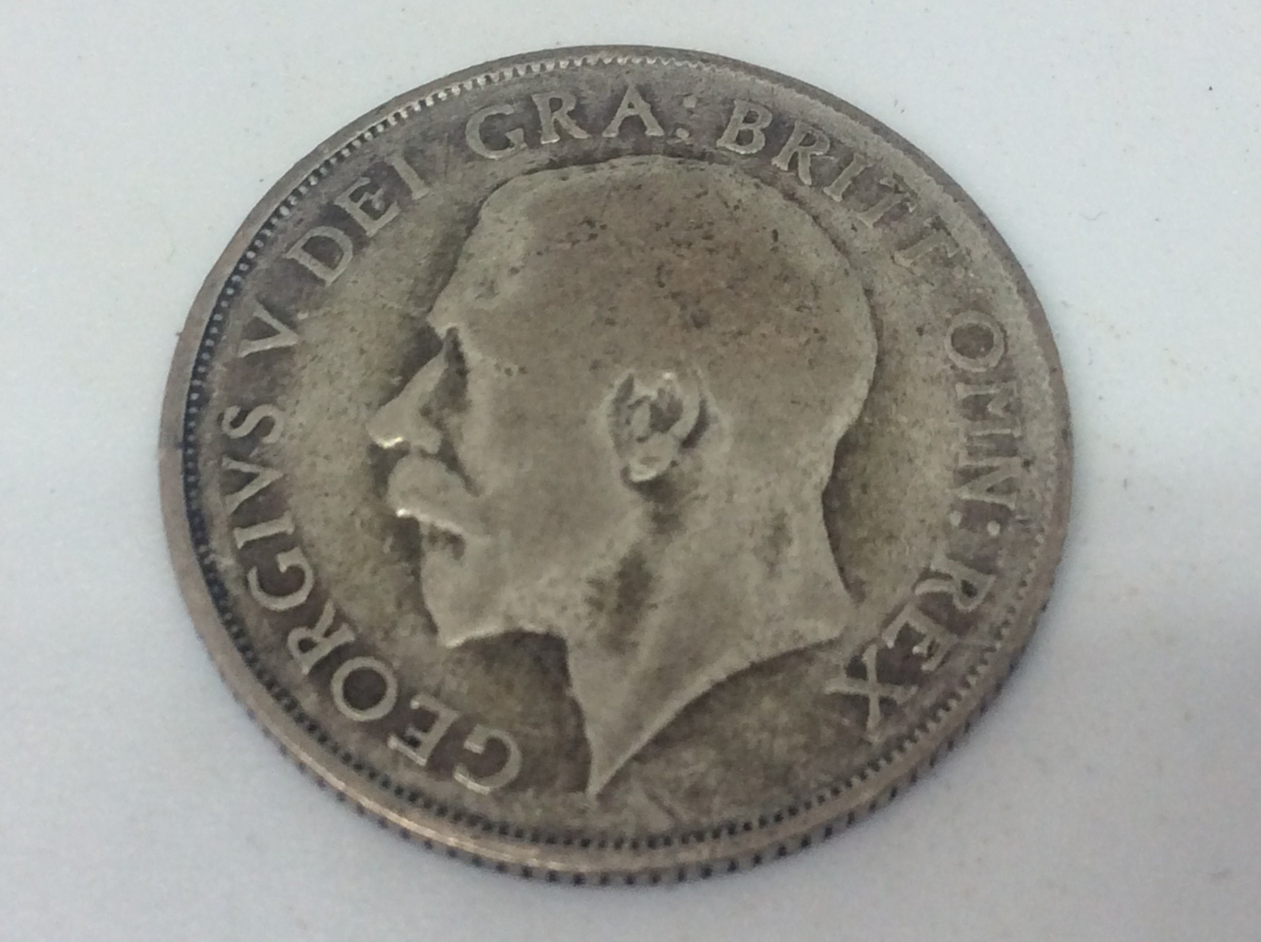 Image of 1922 English Silver Shilling Coin - King George V British Coinage
