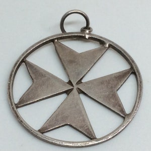 Vintage 925 Silver Religious Maltese Cross Pendant - 28mm in diameter - Import silver marks