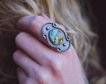 Turquoise + Sterling Silver Serpent Ring, size 9 *The stone in this ring is slightly damaged*