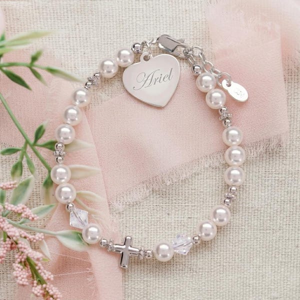 Pulsera de cruz de perla de plata esterlina personalizada con grabado gratuito, regalo de primera comunión, joyería católica personalizada para niñas, regalo cristiano