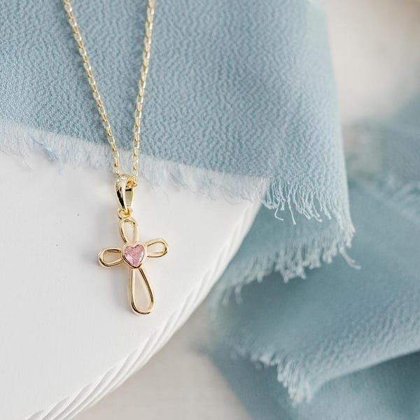 Collana con croce infinito placcata in oro 14 carati per bambine, con cuore in zirconi rosa o trasparenti, ideale come regalo per battesimo, prima comunione o cresima.