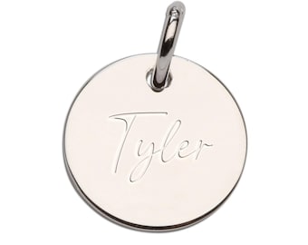 Dije redondo de 15 mm grabado en plata de ley 925, personalizado con nombre para niños y adultos.