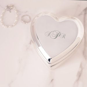 Personalized Silver Heart Jewelry Box, FREE Engraving, Gift for Bridesmaids, Anniversary, Best Friend, Retirement, Graduation, Teacher Gift image 2