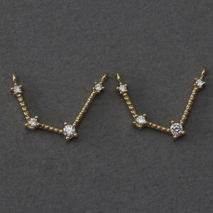 Aquarius Brass Pendant . Constellation, Zodiac Pendant . Birthday Gift . Polished Gold Plated over Brass / 1 Pcs - AC225-PG-CR