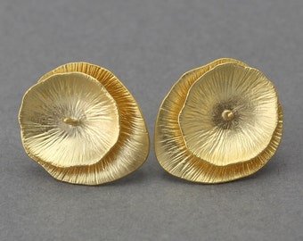 Lotus Leaf Post Earring . Earring Component . 16K Matte Gold Plated over Brass / 2 Pcs - GC103-MG