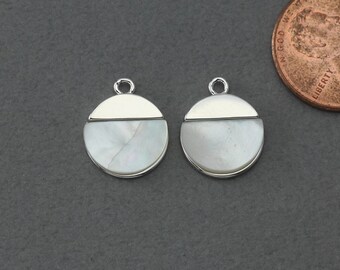 White Pearl Pendant . Jewelry Craft Supplies . Polished Original Rhodium Plated / 2 Pcs - FC433-PR-WH