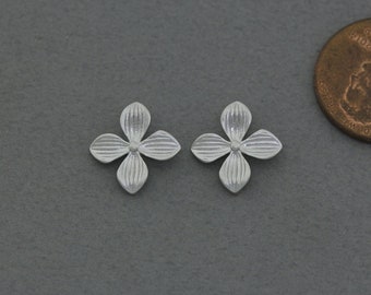 Flower Brass Pendant . Jewelry Craft Supply . Matte Original Rhodium Plated / 2 Pcs - FC792-MR