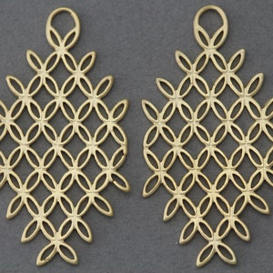 Leaf Pewter Pendant . Jewelry Craft Supply . 16K Matte Gold Plated over Pewter  / 2 Pcs - GC034-MG