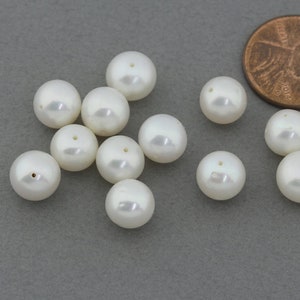 9mm Round Fresh Water Pearl, High Quality Pearl, White Fresh Water Pearls, White Luster Fresh Water Pearls / 2 pcs - FP009-WH