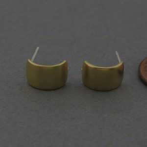 Round Post Earring . Earring Component . Matte Gold Plated / 2 Pcs - FC745-MG