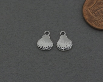 Clam Brass Pendant (Small) . Top Shell Pendant . Polished Original Rhodium Plated / 2 Pcs - AC352-PR