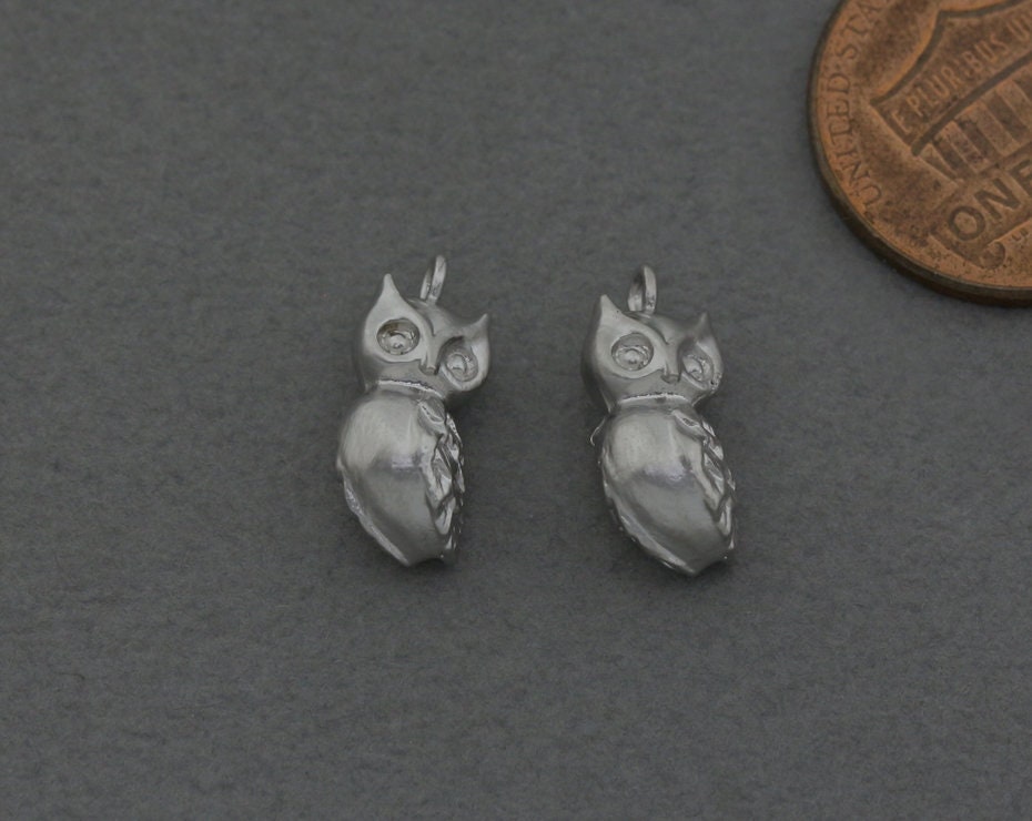 Owl Brass Pendant . Jewelry Craft Supply . Matte Original Rhodium Plated / 2 Pcs - FC764-MR