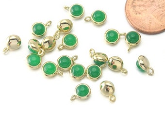 Green Agate Gemstone Pendant . Birthstone May . Jewelry Craft Supplies . Polished Gold Plated / 2 Pcs - DG069-PG-GA