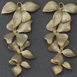 Cascading Orchid Brass Connector . Jewelry Craft Supply . 16K Matte Gold Plated over Brass  / 2 Pcs - GC044-MG