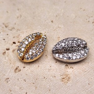Clam Pendant . Jewelry Craft Supplies . Polished Plated / 1 Pcs - Item No. BC311