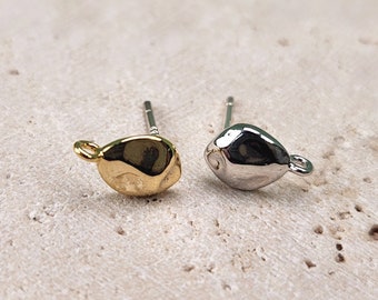 Oval Post Earring . 925 Sterling Silver Post Earrings . Polished Plated / 1 Pair - Item No. AC132