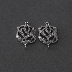 Blumenstecker aus Messing. Hochzeitsschmuck, Brautschmuck. Poliertes Original Rhodium über Messing / 2 Stück - AC218-PR-CR