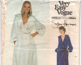 Vogue 2039, Stan Herman, American Designer Original, 1970's, Misses' Robe & Pants, Size 6, Uncut Vogue Pattern