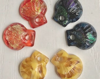 Glass Scallop Beads, Set of 2, Lampwork, 3 Color Choices, Small Focal Piece Beads, 3/4 Inch, Jewelry Crafting Supply