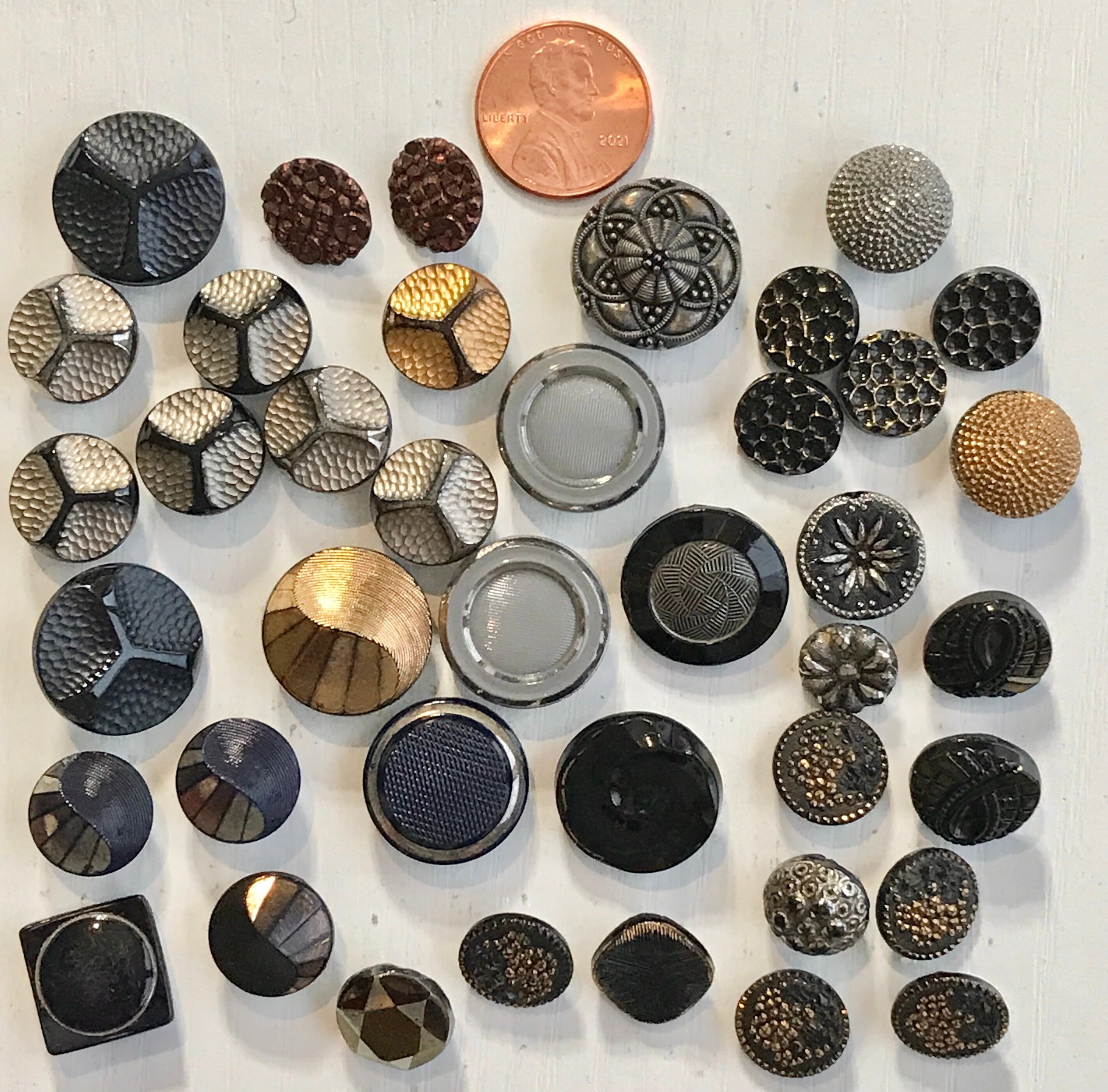Luster-painted Glass Buttons, Vintage, 40 Assorted Sizes