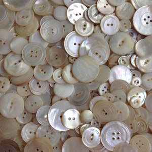 Mother-of-Pearl Button Assortment, Vintage, Mixed MOP & Shell Sizes and Types, 1 Cup 325 pcs, Collect or Craft image 1