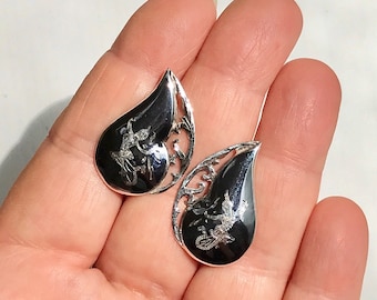 Siam-Niello Sterling-Silver Earrings, Vintage Screw-Back Style, Goddess Imagery, Collectible and Wearable Jewelry, Silver Jewelry