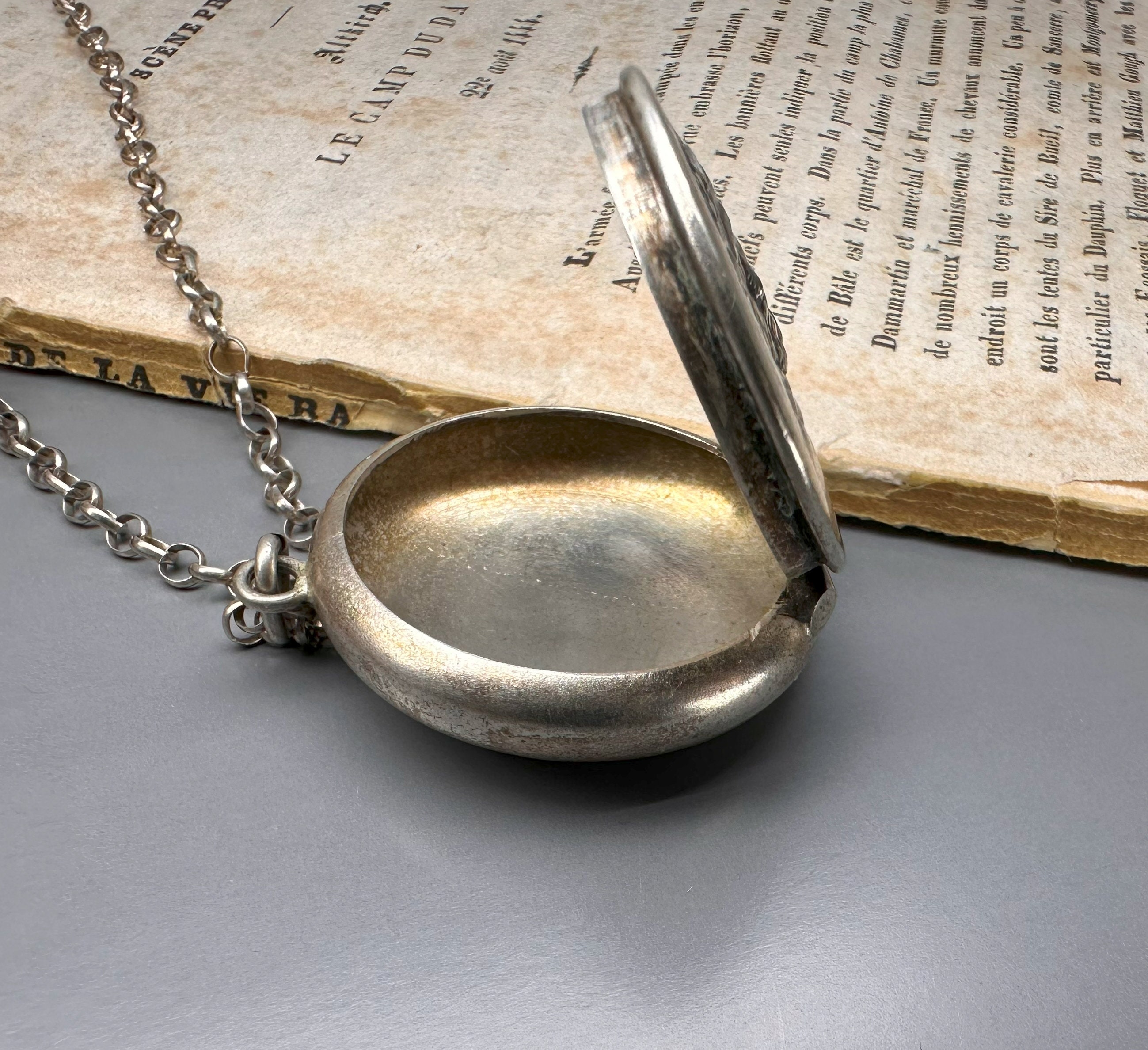 French Jesus Christ Locket, Antique Religious Locket - Etsy