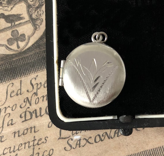 Sterling Silver Locket, Photo Locket Pendant, Lock