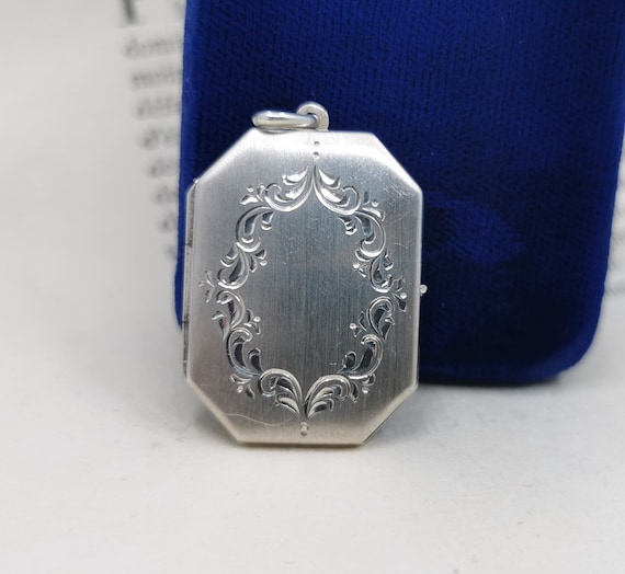 Sterling Silver Locket, Photo Locket Pendant, Lock