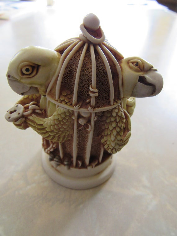 Vintage Harmony Kingdom the Great Escape Parrot Trinket Box View 3