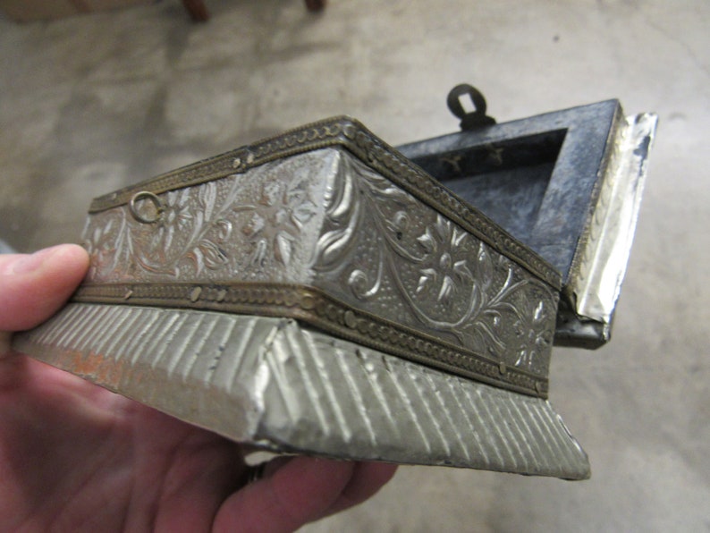 Ornate Vintage East Indian Trinket Box