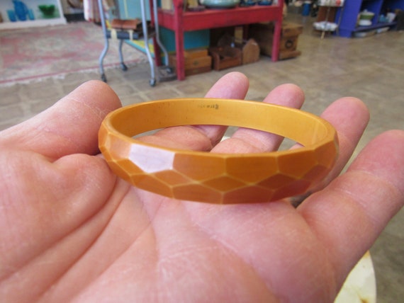 Faceted Butterscotch Bakelite Bangle Bracelet - image 1