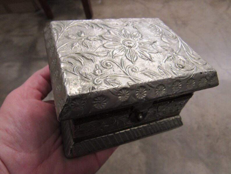 Ornate Vintage East Indian Trinket Box
