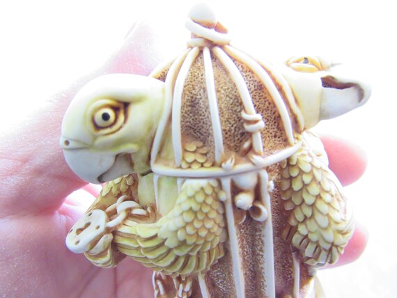 Vintage Harmony Kingdom the Great Escape Parrot Trinket Box