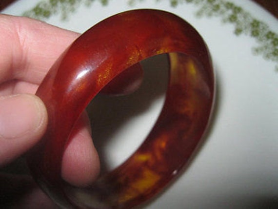 Vintage Faux Tortoise Shell Bangle Bracelet - image 4