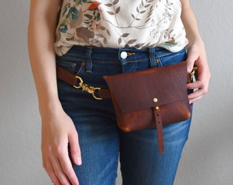 The Bogotá - Hip Bag, Belt Bag in Rustic Red Kodiak Leather