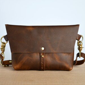 The Extra Large Bogotá Hip Bag, Fanny Pack in Wild Honey Kodiak Leather Extra Large w/Pocket