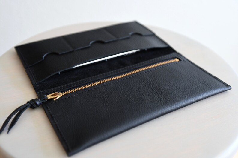 Leather Wallet with Phone Pocket and Zipper Pouch Deep Black