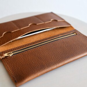 Cartera de cuero para teléfono con bolsillo para teléfono y bolsillo con cremallera Wild Honey