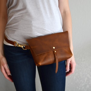 The Extra Large Bogotá Hip Bag, Fanny Pack in Wild Honey Kodiak Leather image 1