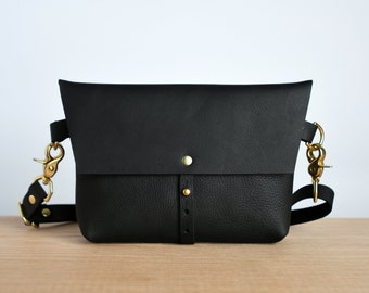 The Extra Large Bogotá - Hip Bag, Fanny Pack in Deep Black Kodiak Leather