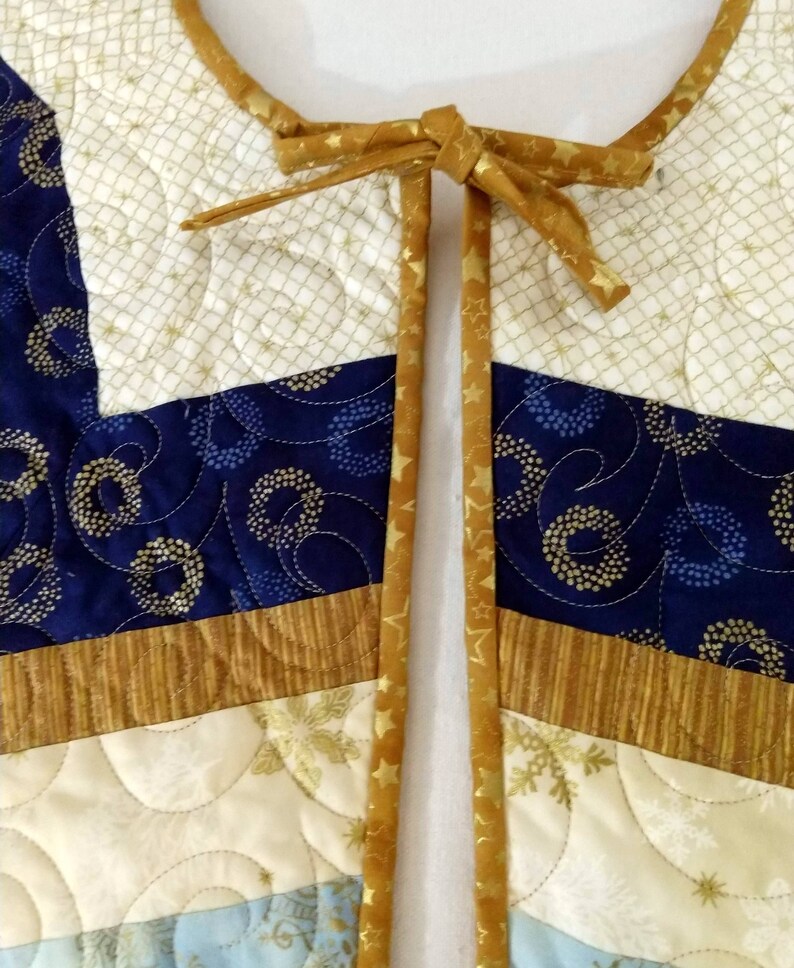 Blue And Gold Tree Skirt 