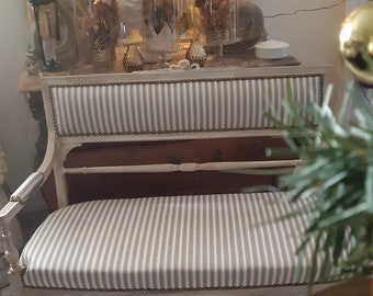 Banquette style Marie-Antoinette, dossier et assise tissu