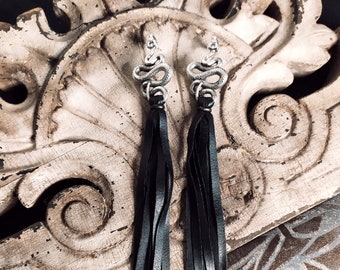 THE SERPENT EARRINGS - Silver -