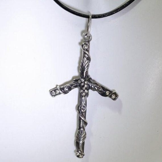 Grapevine Georgian Orthodox Santo Nino Silver Christian Necklace
