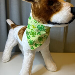 St. Patrick&#39;s Day Dog Bandana (Over the Collar) - St. Patrick&#39;s Day Pawprints & Shamrocks Bandana // Cat Bandana // Gift for Pet