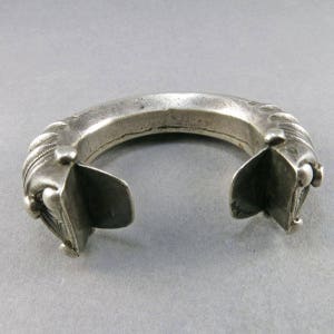 Antique Silver Cuff Bangle Ethnic Jewelry Silver Bangle Tribal Jewelry Afganistan Jewelry Central Asian Jewelry image 3