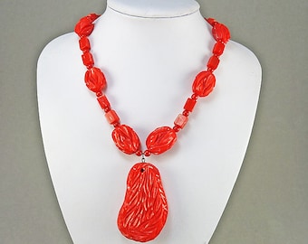 Art Deco Necklace Carved Red Lucite Pendant Necklace 1930s Jewellery Vintage Jewelry UK