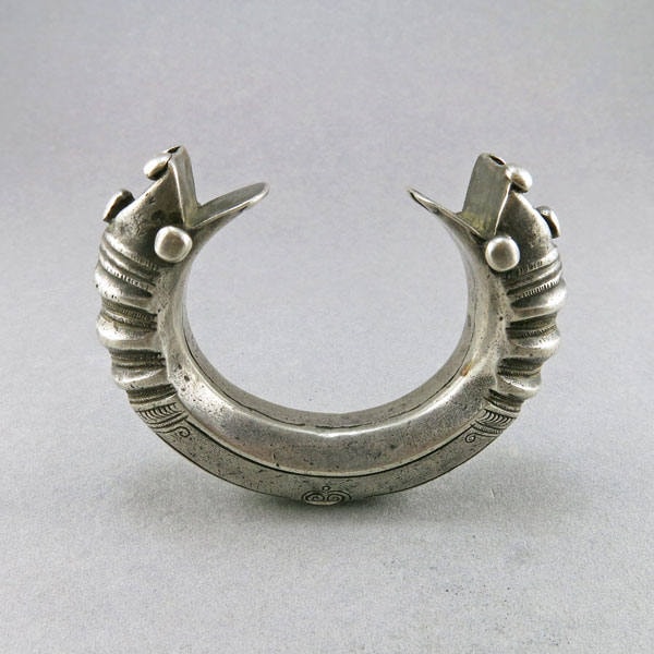 Antique Silver Cuff Bangle Ethnic Jewelry Silver Bangle Tribal Jewelry Afganistan Jewelry Central Asian Jewelry
